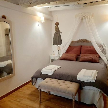 Livia'S Charming Room Trevignano Romano Luaran gambar