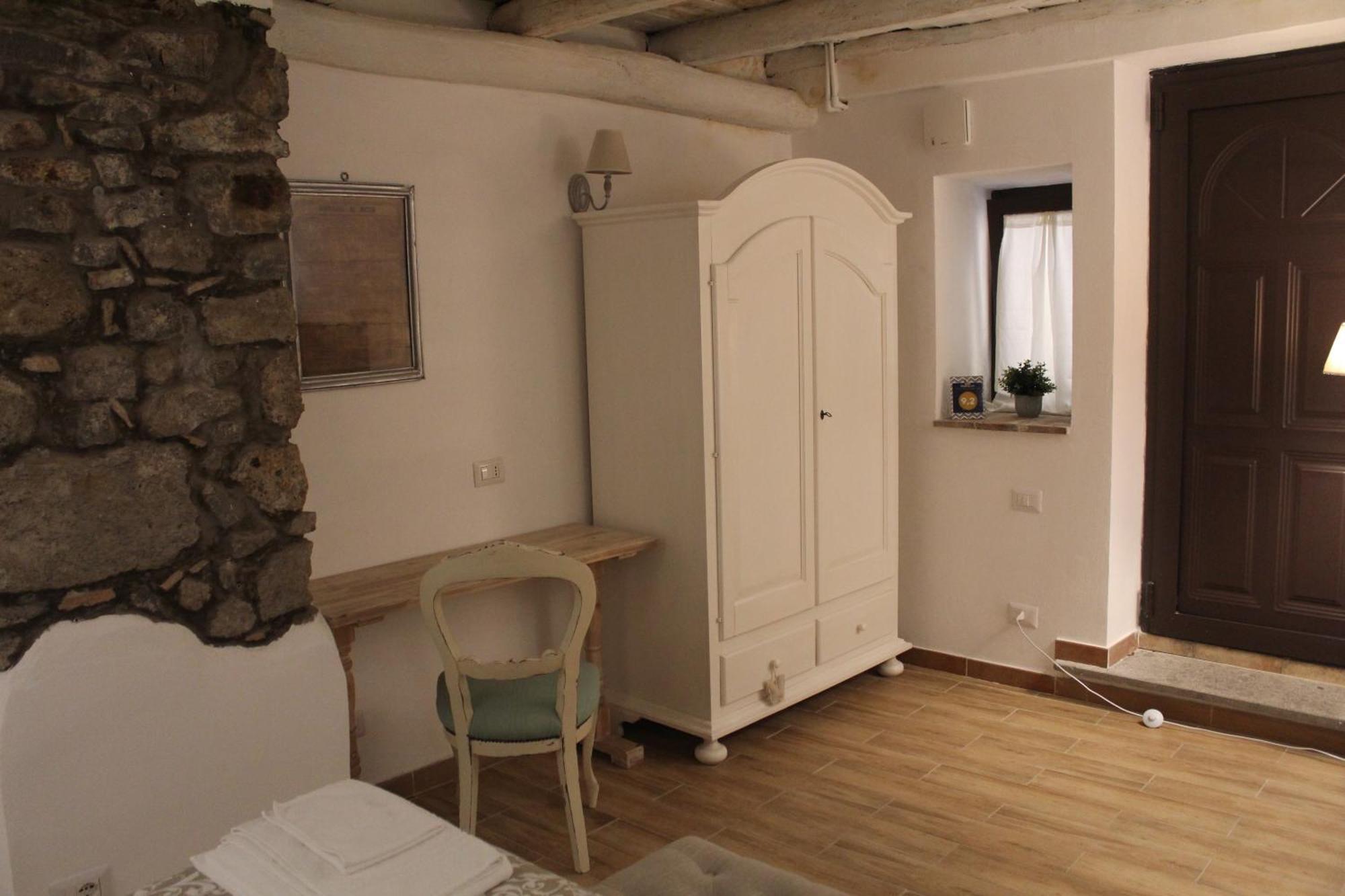 Livia'S Charming Room Trevignano Romano Luaran gambar