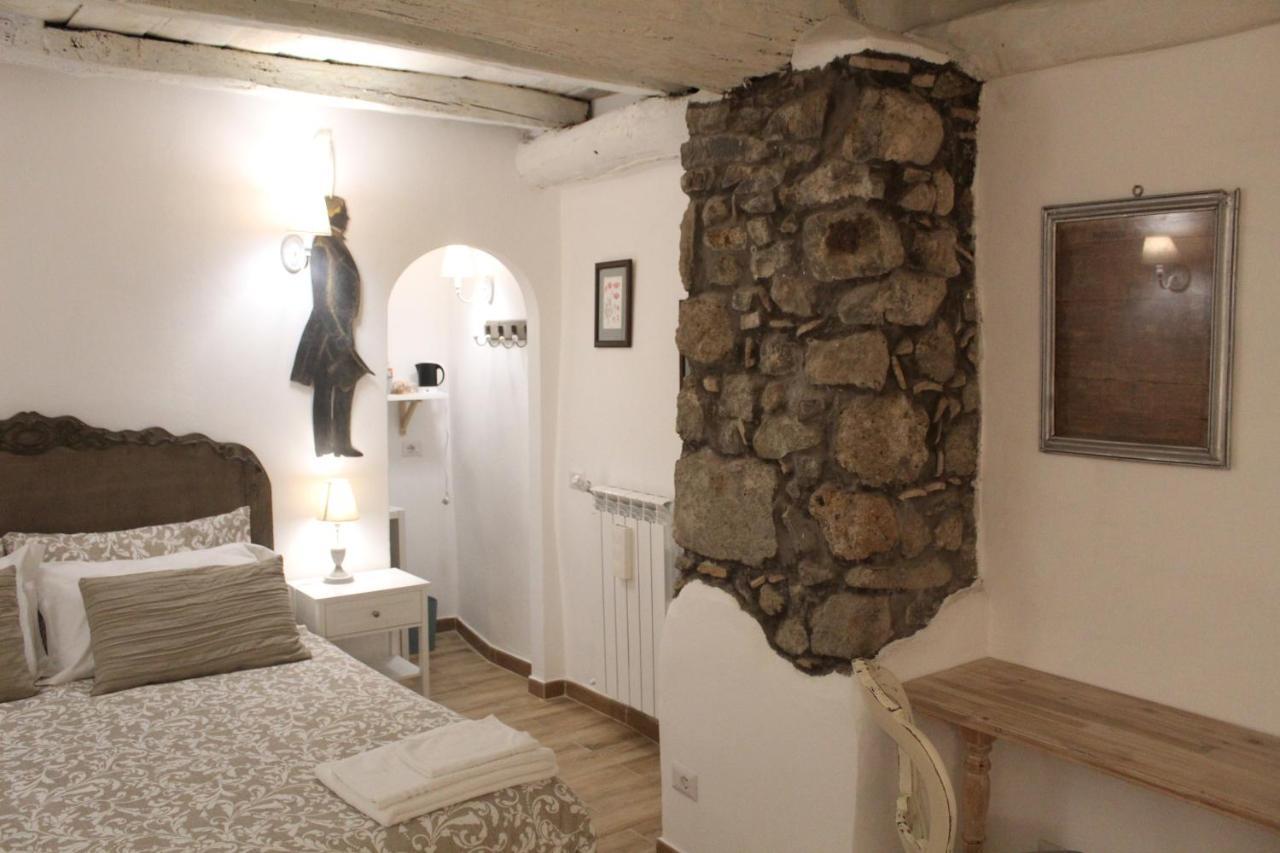 Livia'S Charming Room Trevignano Romano Luaran gambar