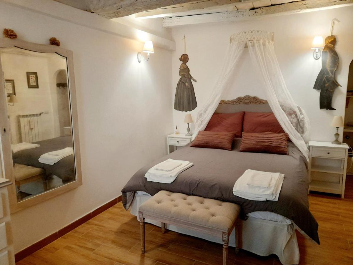 Livia'S Charming Room Trevignano Romano Luaran gambar